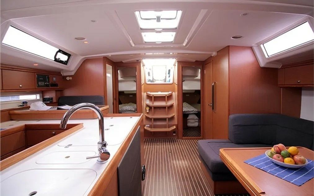 Bavaria Cruiser 56 | Maximum