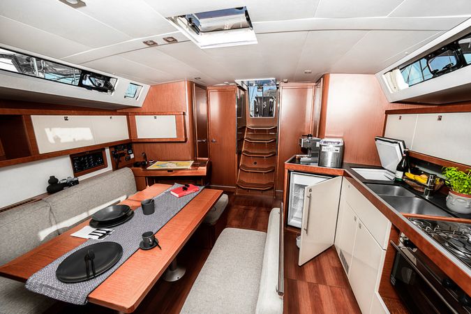 Beneteau Oceanis 45 | Diana