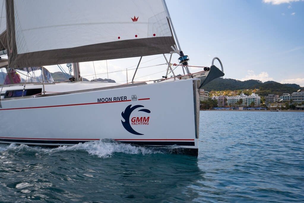 Dufour 335 | Moon River