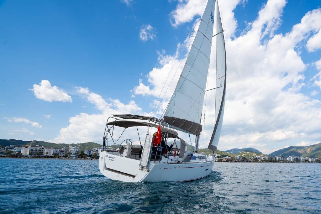 Dufour 335 | Moon River