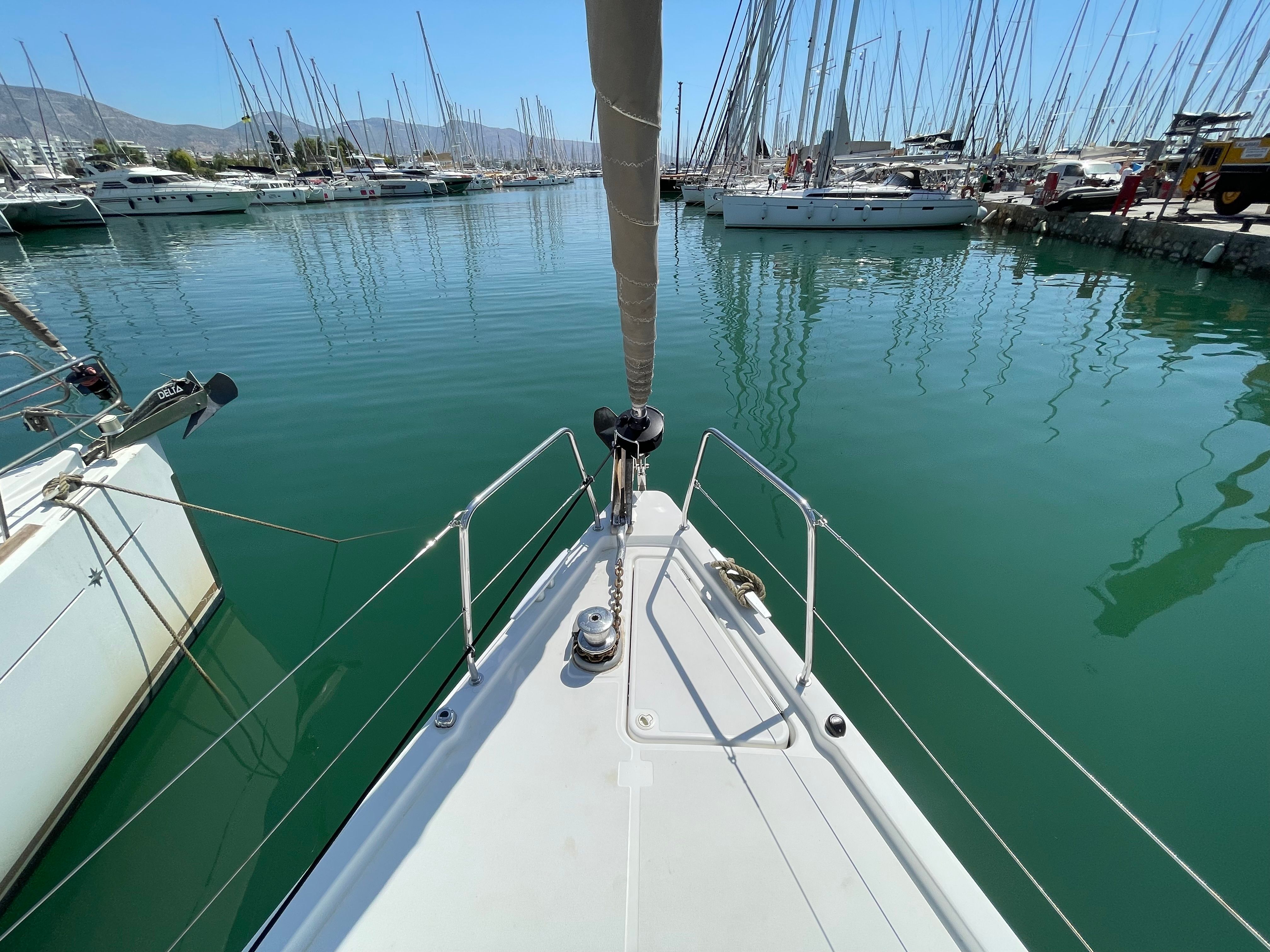 Beneteau Oceanis 41.1 | Black Lion