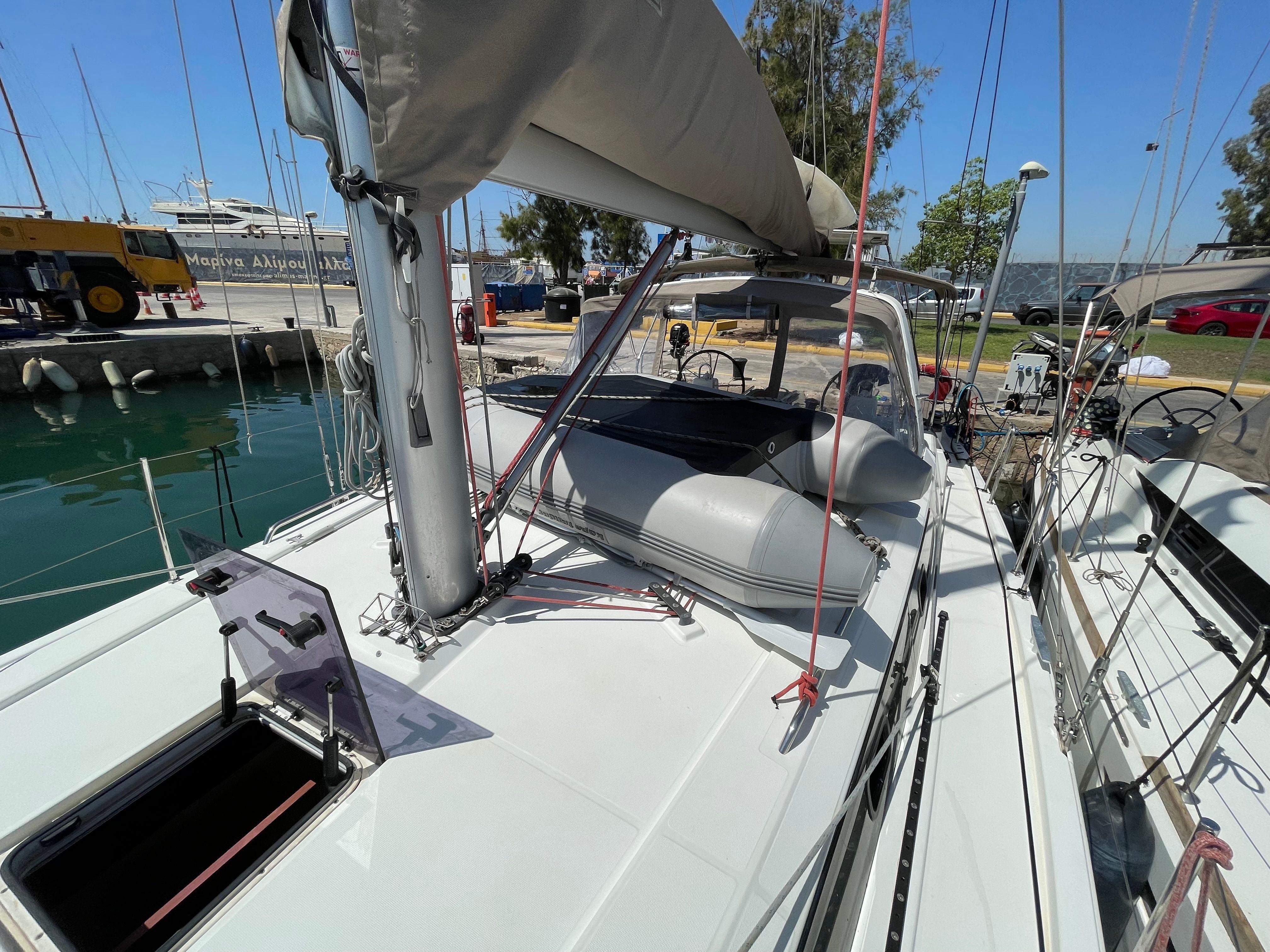 Beneteau Oceanis 41.1 | Black Lion