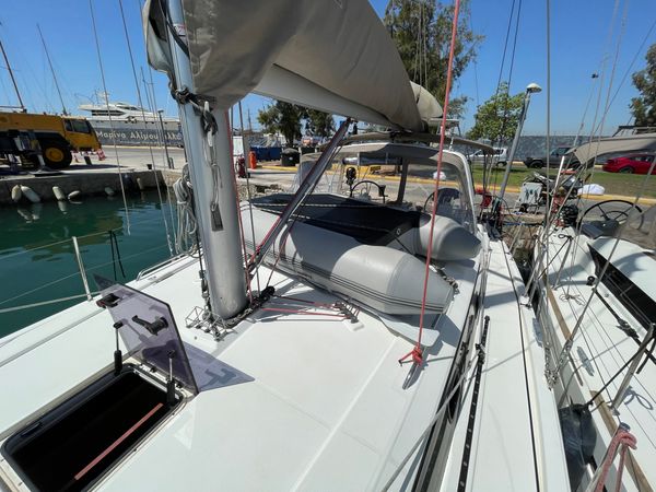 Beneteau Oceanis 41.1 | Black Lion