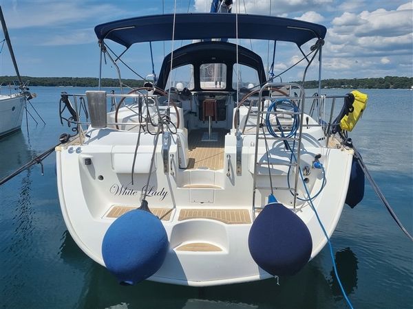 Beneteau 50 | White Lady
