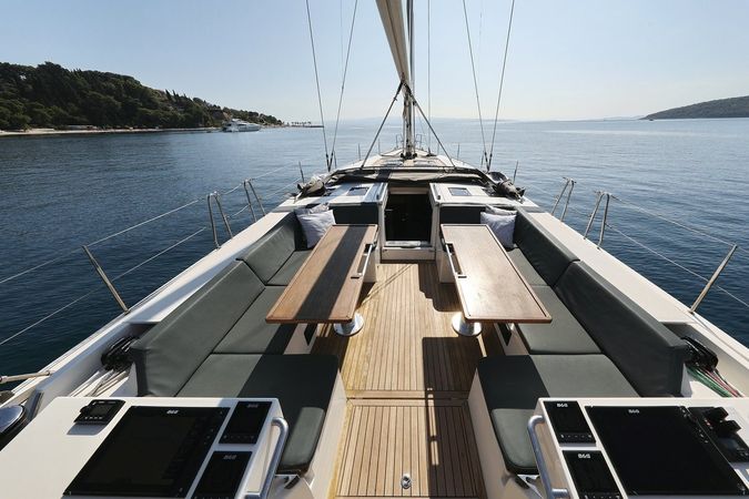 Bavaria C57 | Be Luxe