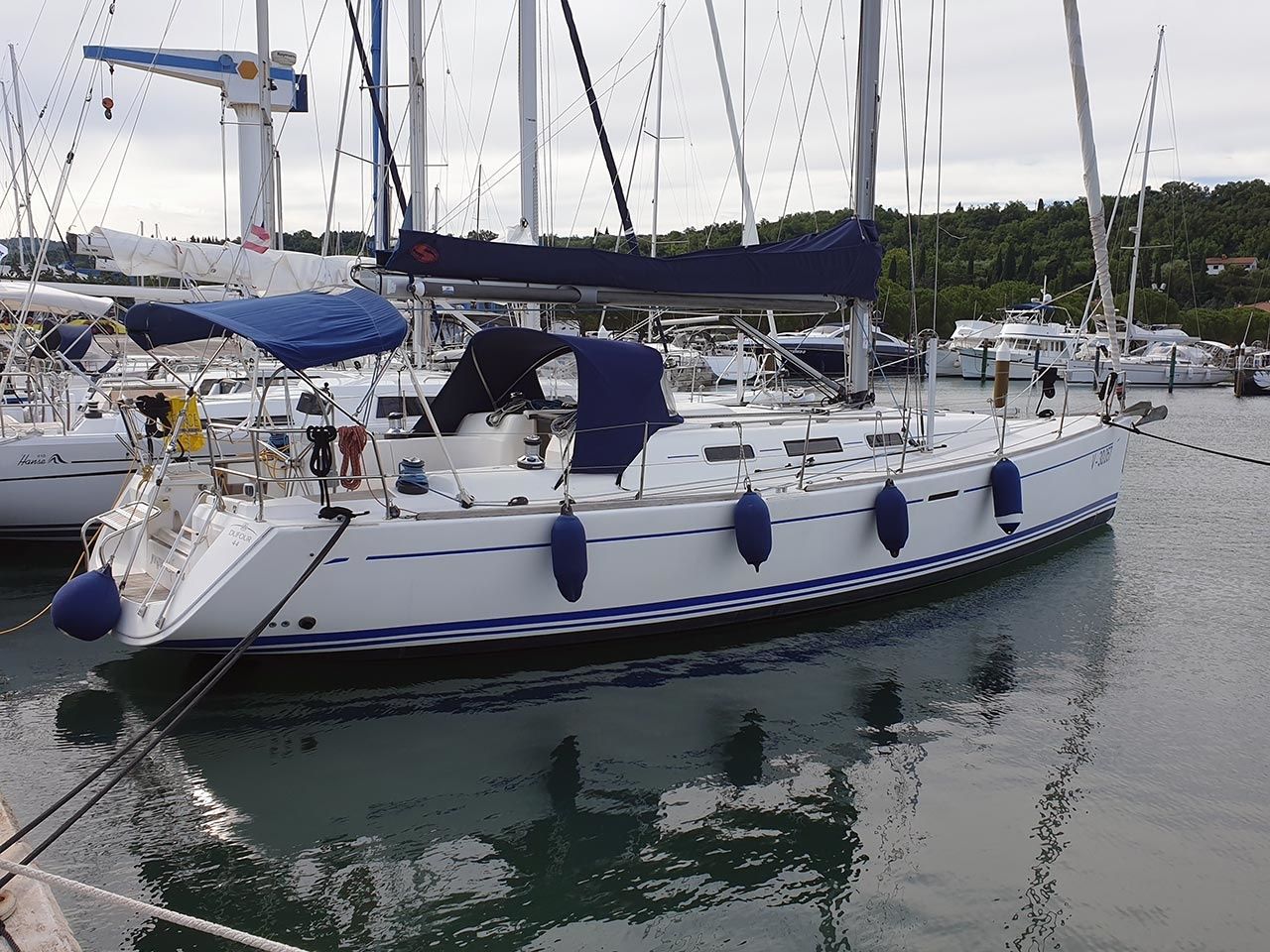 Dufour 44 | Jonathan Pink