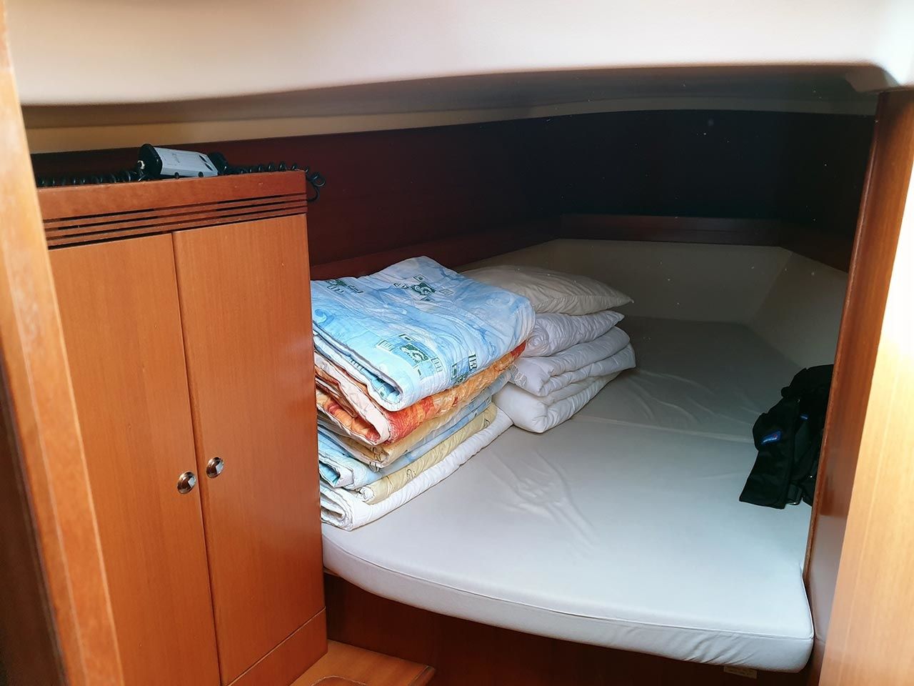 Dufour 44 | Jonathan Pink