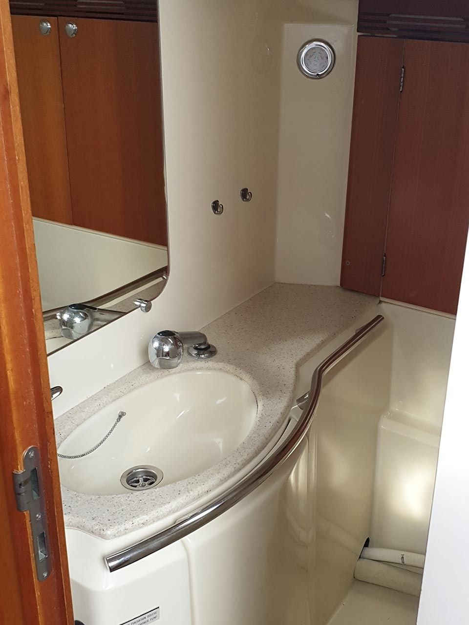 Dufour 44 | Jonathan Pink