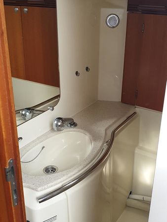 Dufour 44 | Jonathan Pink