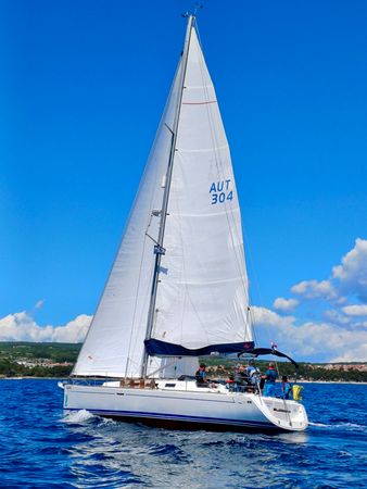 Dufour 44 | Jonathan Pink