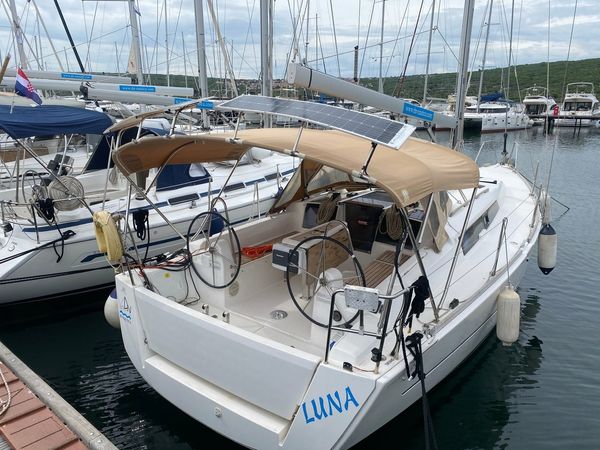 Dufour 350 | Luna