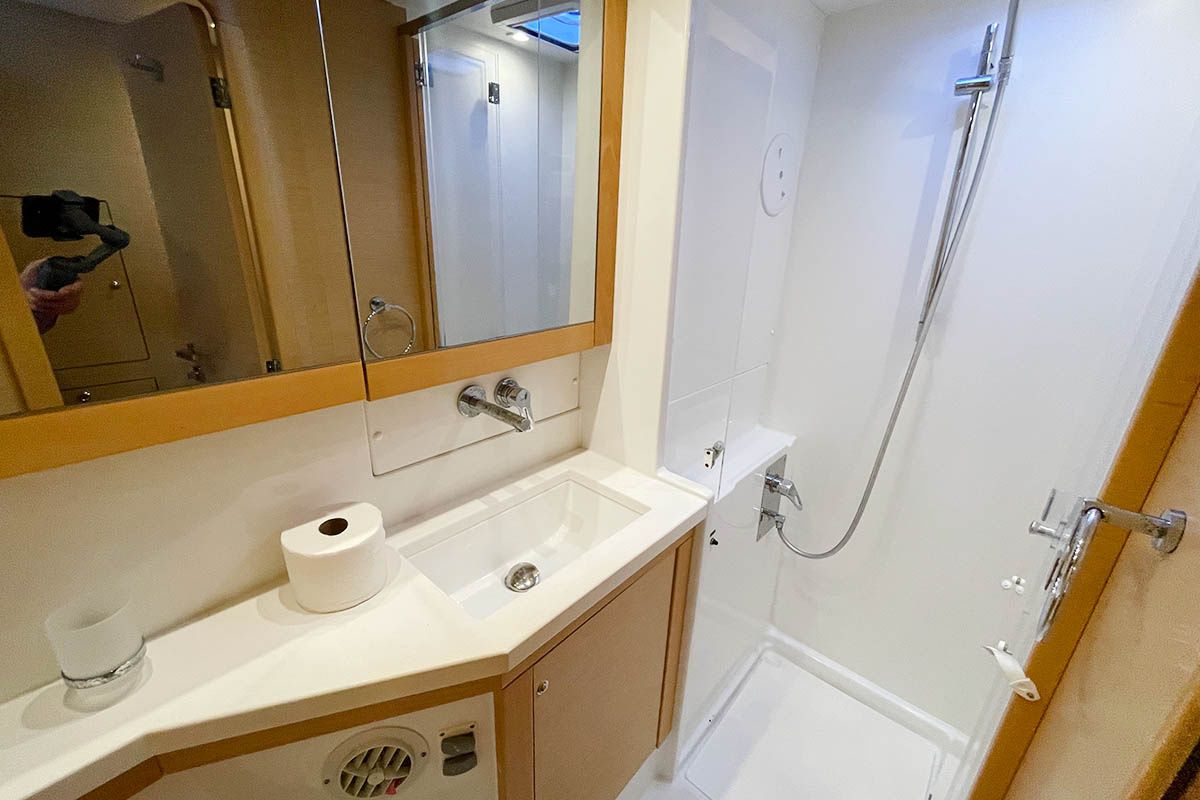 Lagoon 450 F | Judges' Chambers