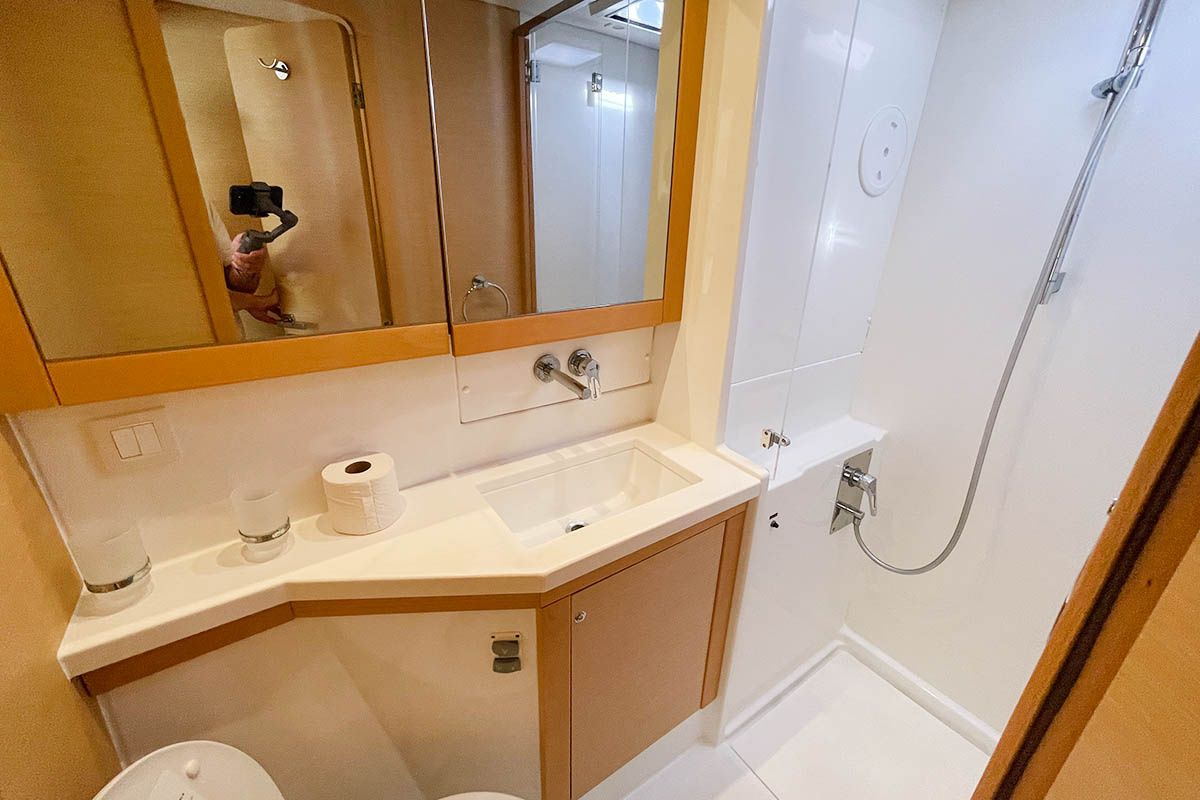 Lagoon 450 F | Judges' Chambers