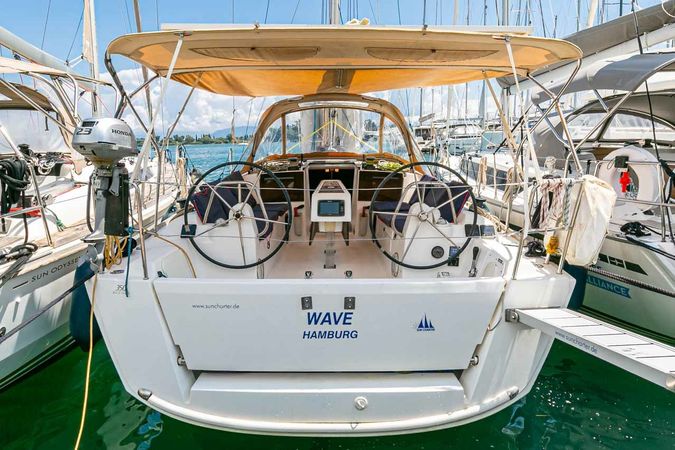 Dufour 350 | Wave