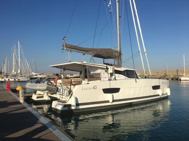 Fountaine Pajot Lucia 40 | Servus