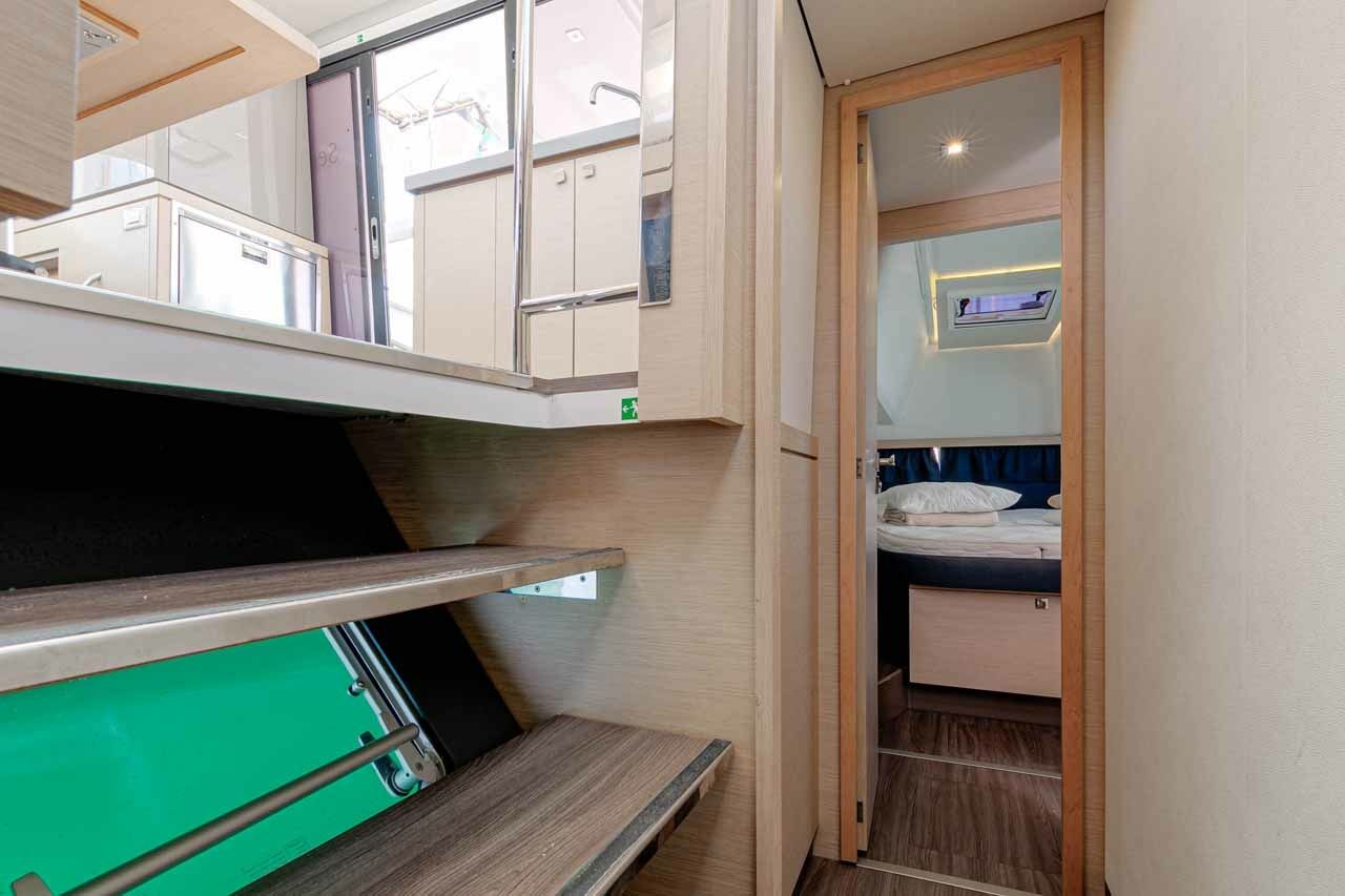 Fountaine Pajot Lucia 40 | Servus