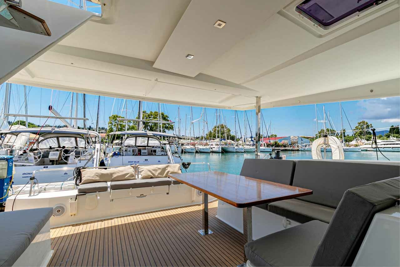 Fountaine Pajot Lucia 40 | Servus