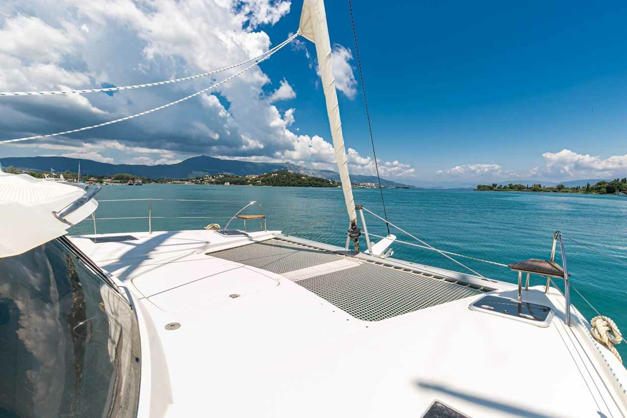 Fountaine Pajot Lucia 40 | Servus