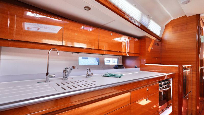 Dufour 460 GL | Red Pepper