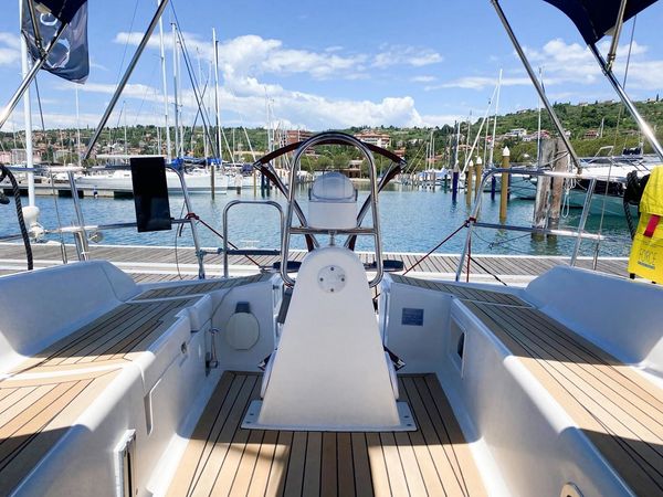 Dufour 325 | Rožmarinka