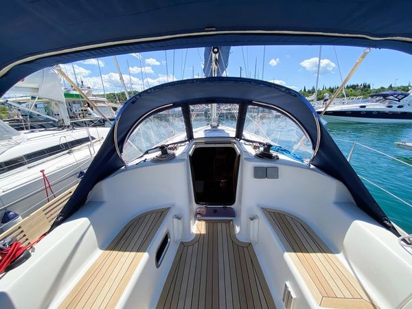 Dufour 325 | Rožmarinka