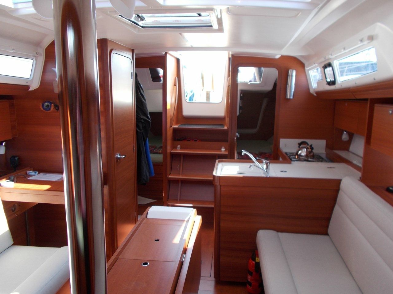 Dufour 350 | Moonsail