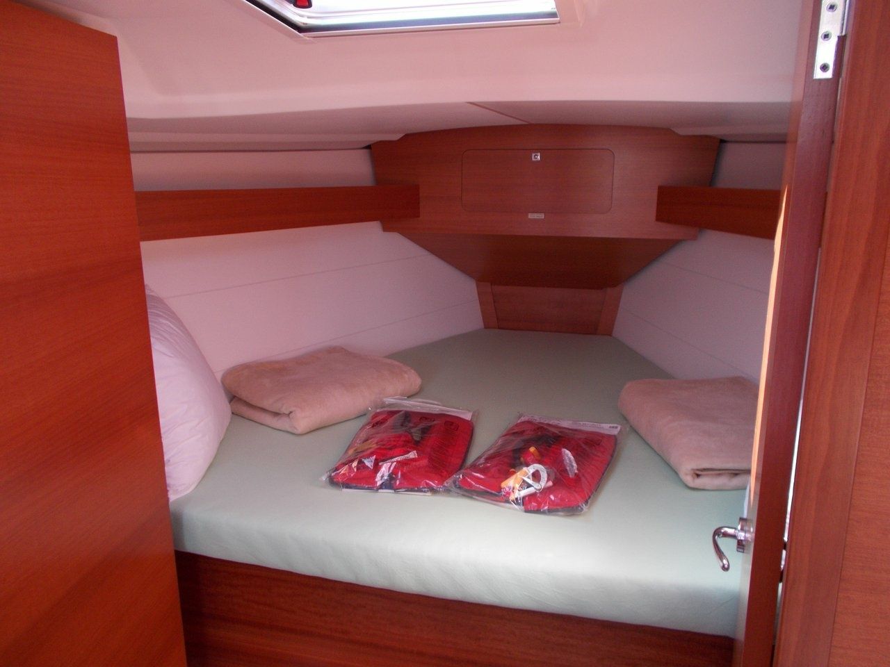 Dufour 350 | Moonsail