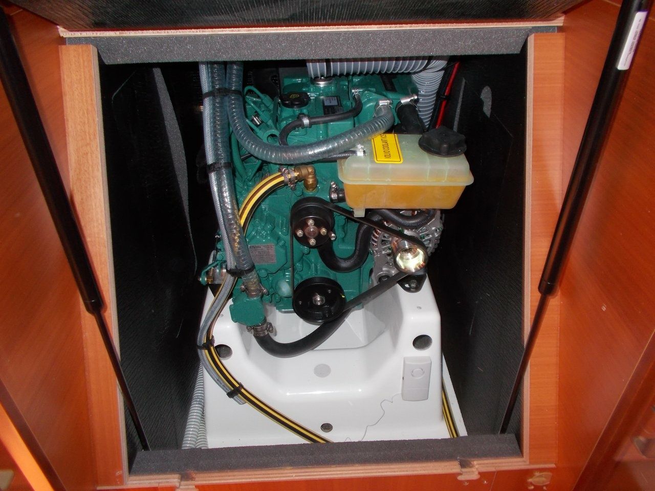 Dufour 350 | Moonsail