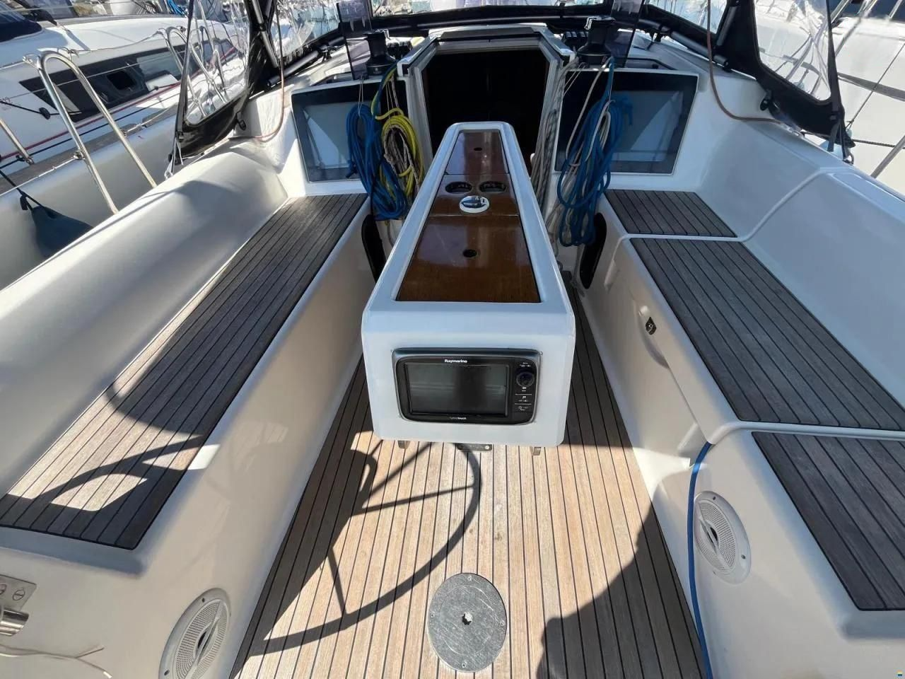 Dufour 350 | Moonsail