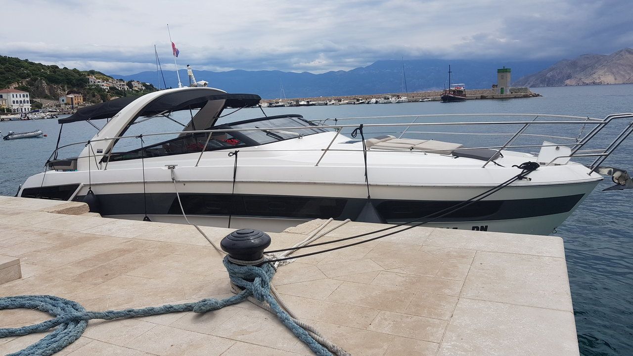 Bavaria Sport 400 | Rhea