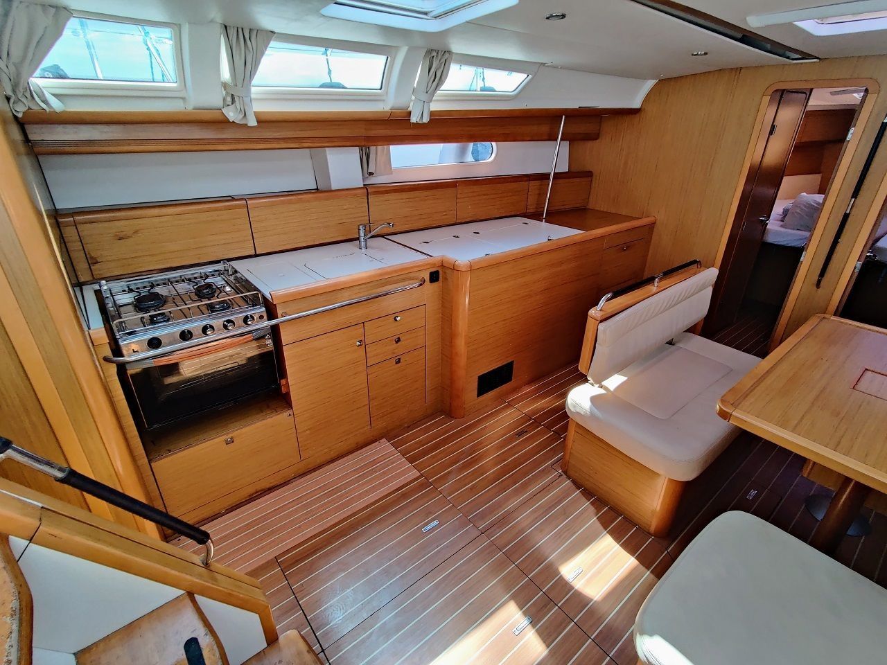 Jeanneau Sun Odyssey 49 | Lady Joanna