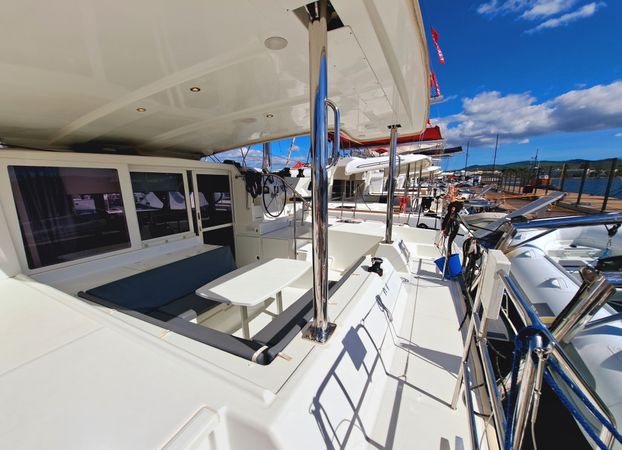 Lagoon 421 | The MOB