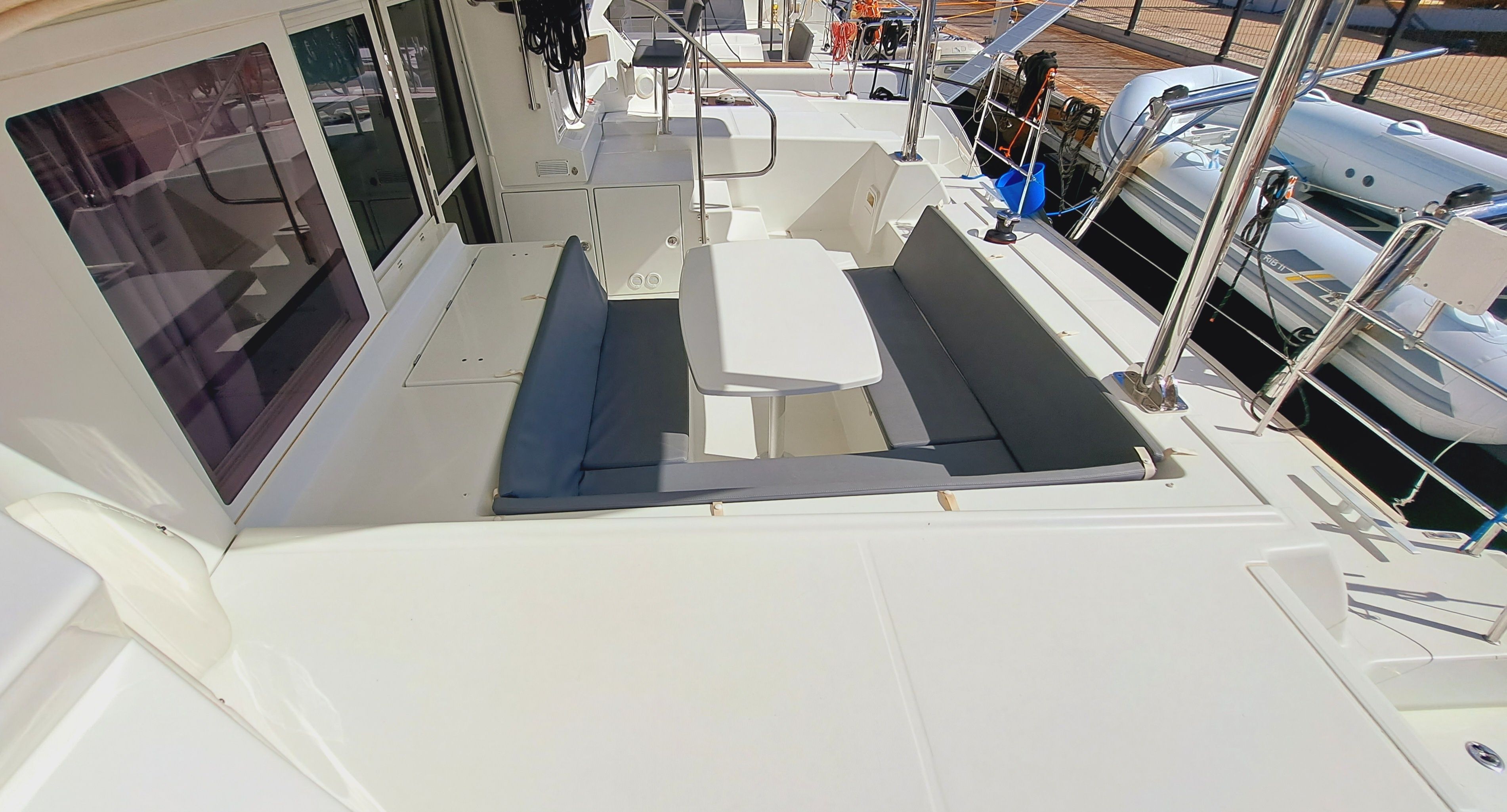 Lagoon 421 | The MOB