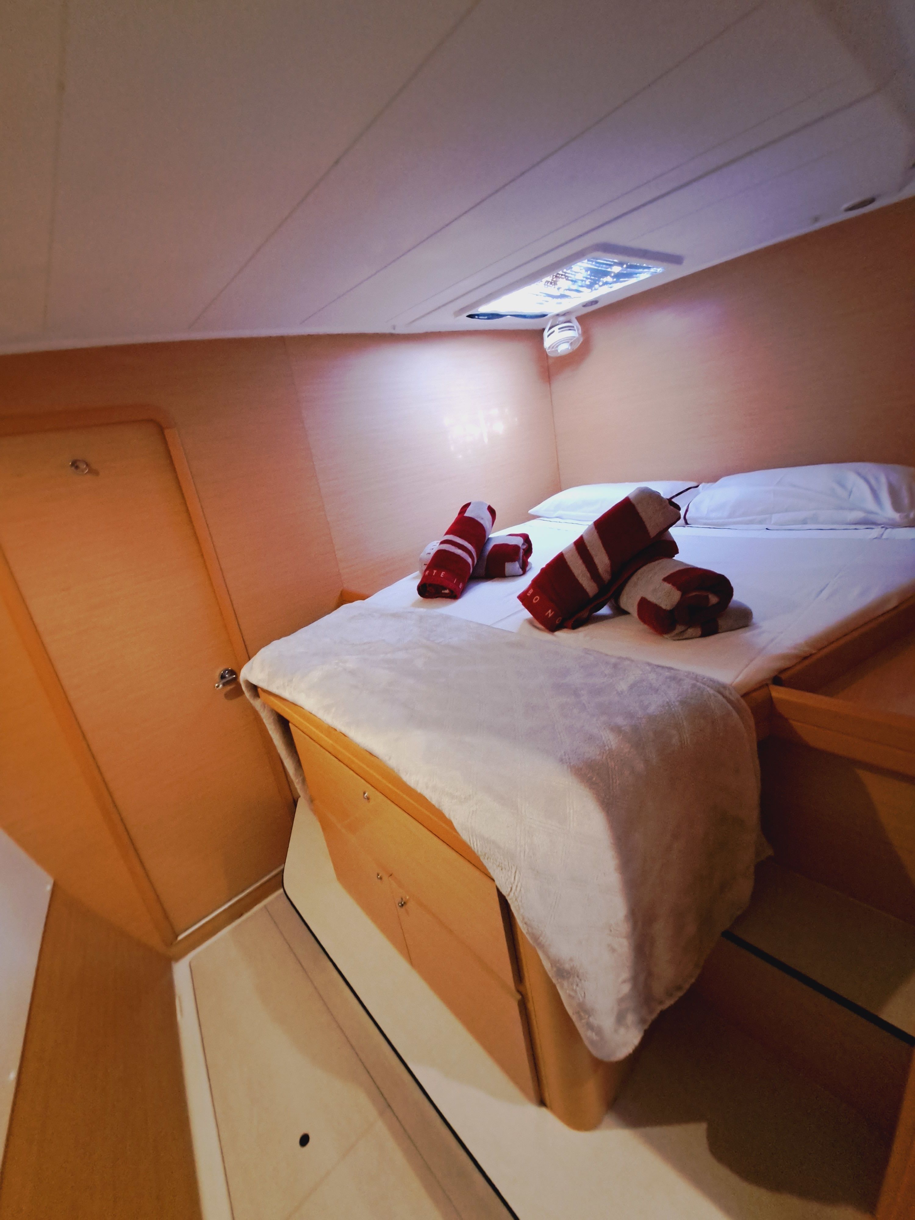 Lagoon 421 | The MOB