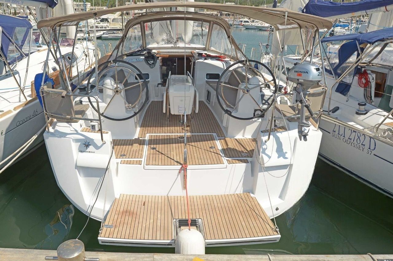 Jeanneau Sun Odyssey 479 | Azzurra