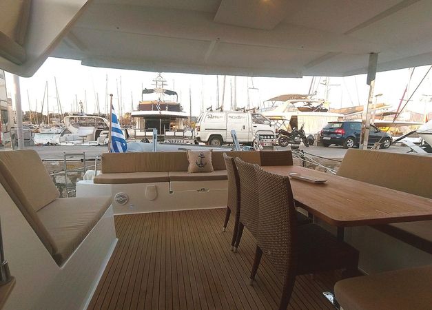 Fountaine Pajot Lucia 40 | E-Varka