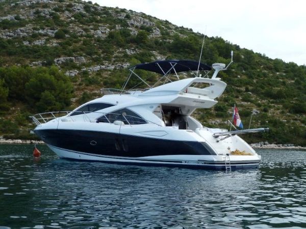 Sunseeker Manhattan 50 | Aviator