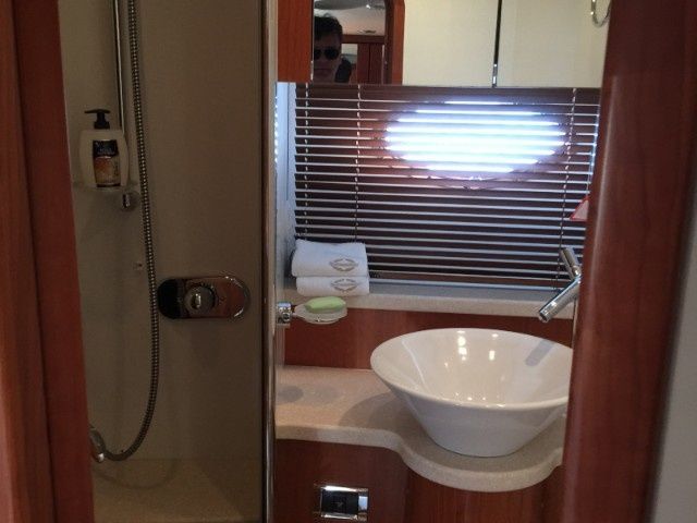 Sunseeker Manhattan 50 | Aviator