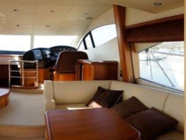 Sunseeker Manhattan 50 | Aviator