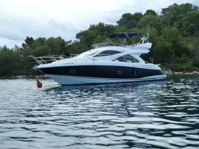 Sunseeker Manhattan 50 | Aviator