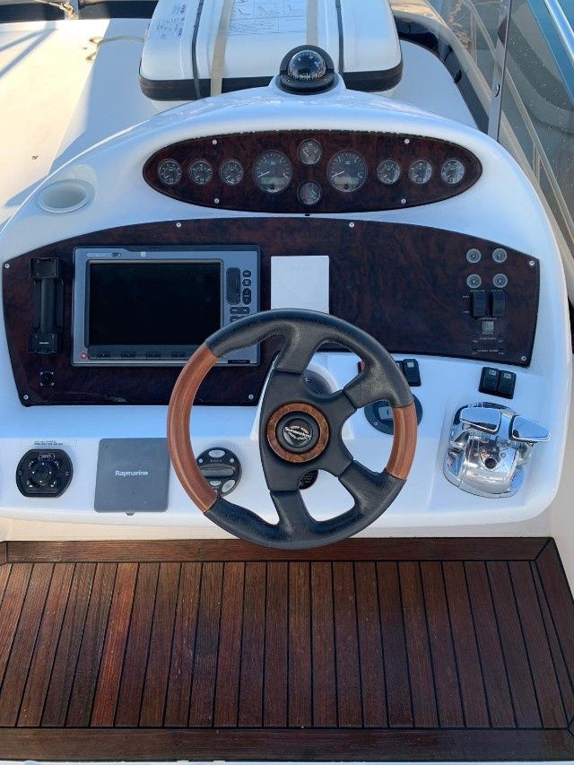 Sunseeker Manhattan 50 | Aviator