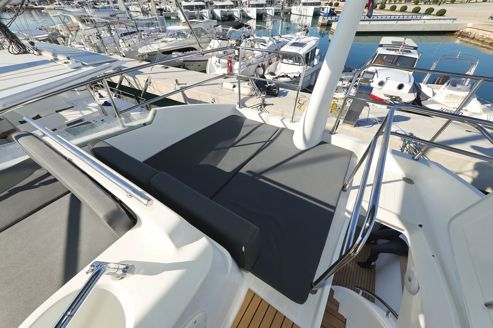 Beneteau Antares 13.80 | Katana