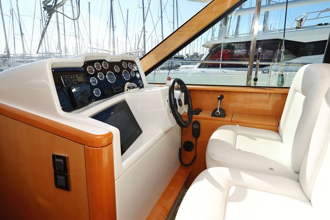 Beneteau Antares 13.80 | Katana