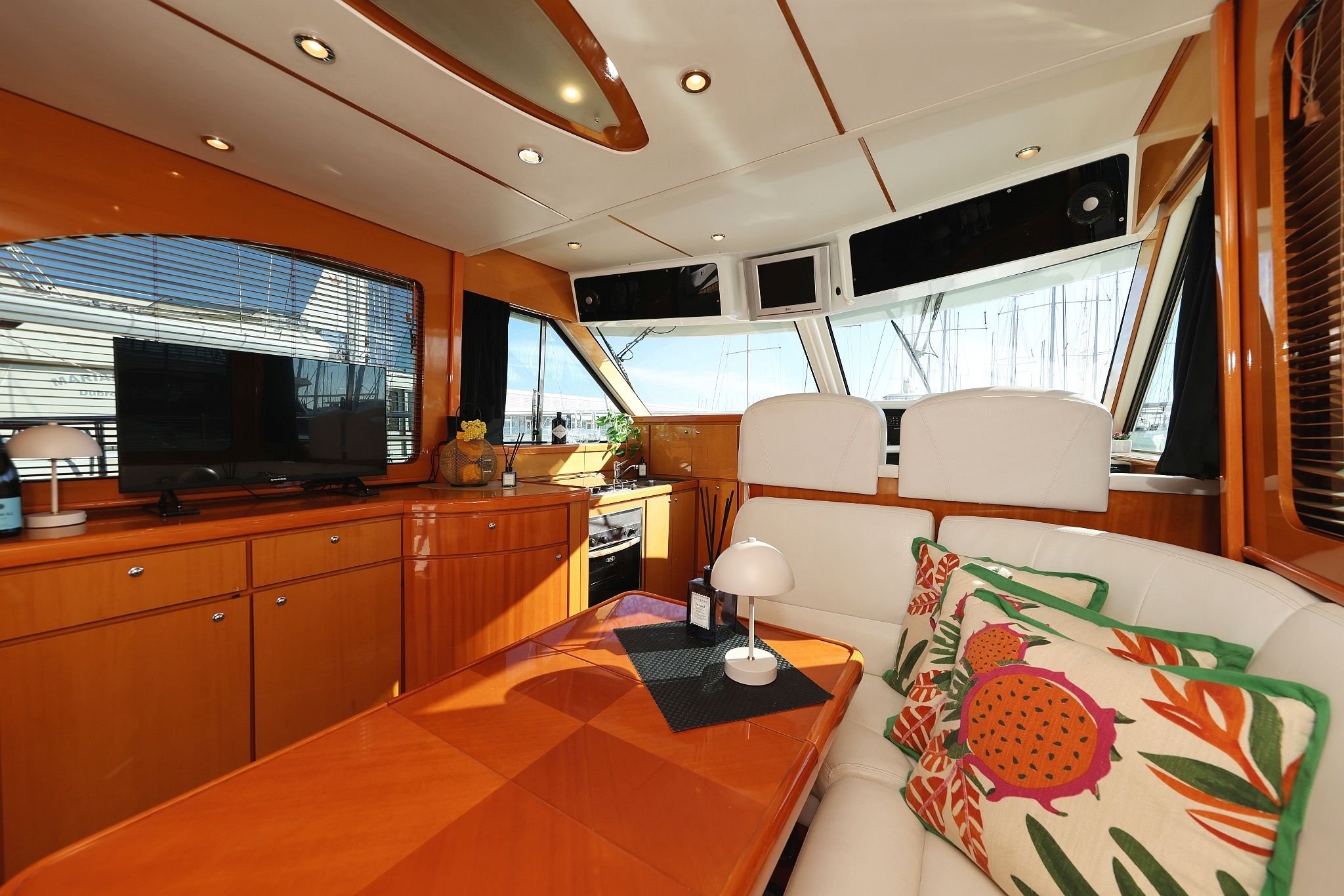 Beneteau Antares 13.80 | Katana