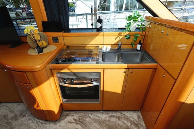 Beneteau Antares 13.80 | Katana