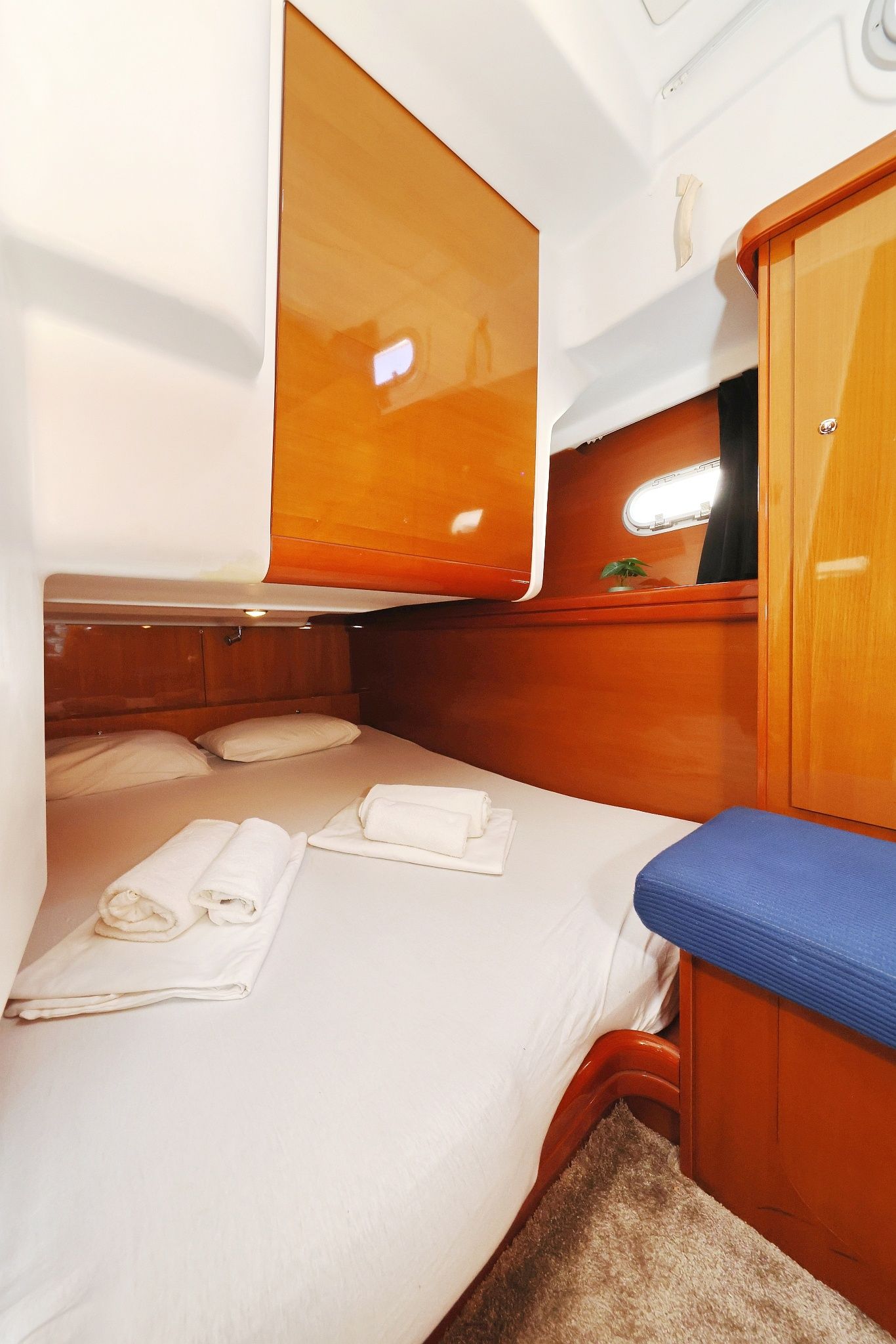 Beneteau Antares 13.80 | Katana