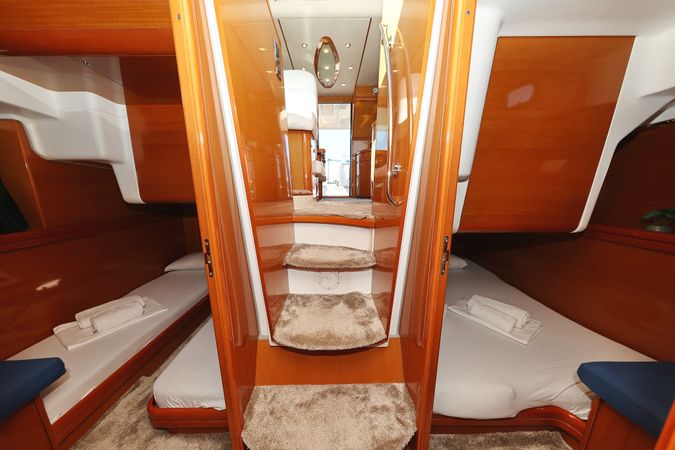 Beneteau Antares 13.80 | Katana