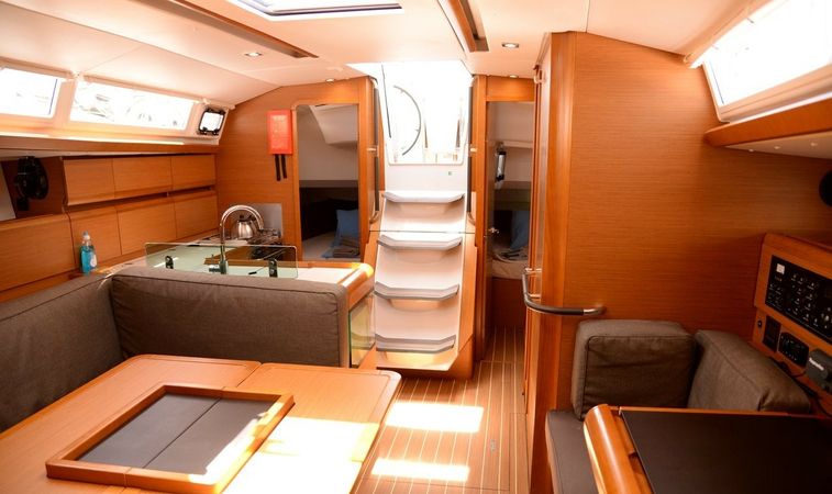 Jeanneau Sun Odyssey 419 | Feeling Fine