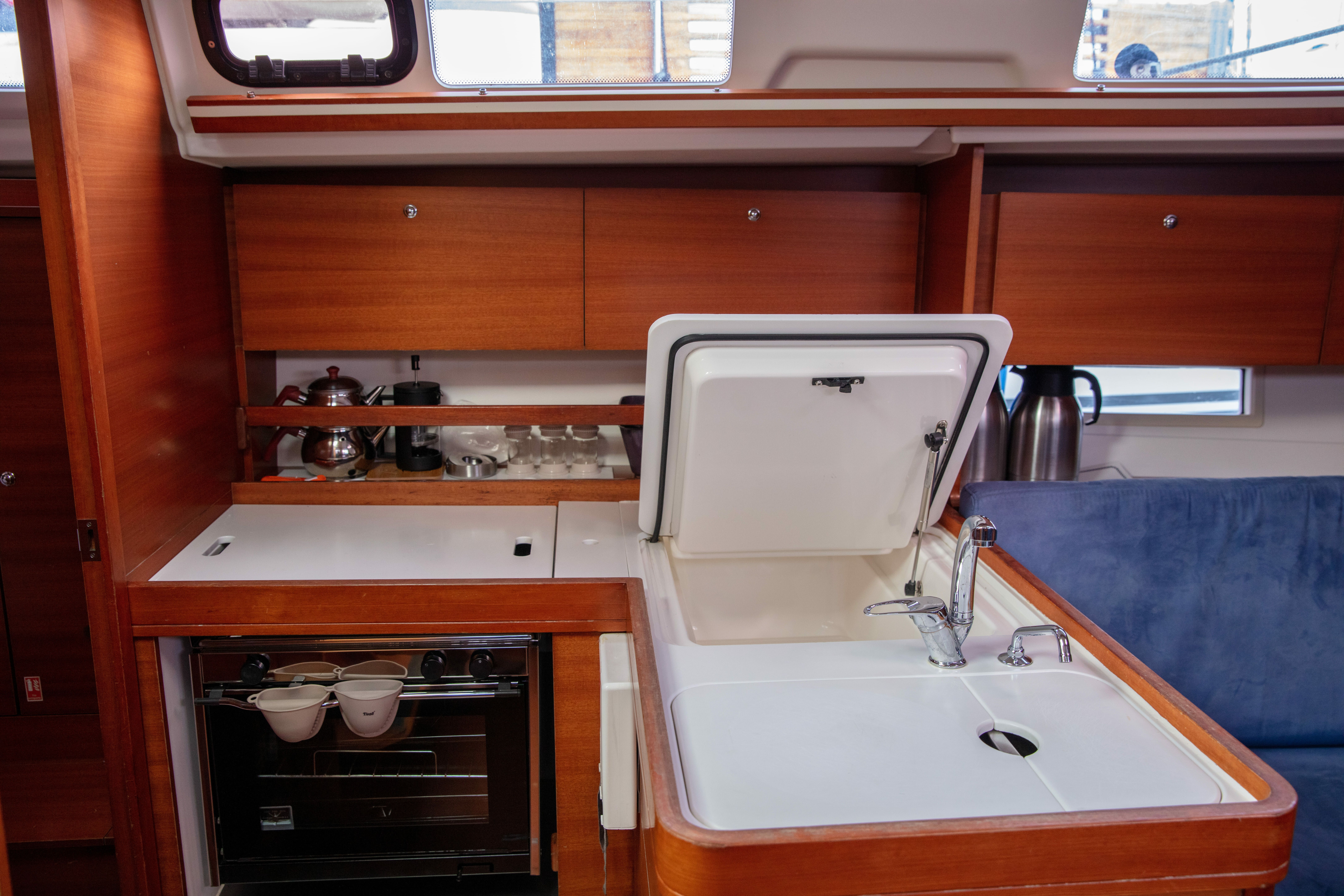 Dufour 335 | Lemar
