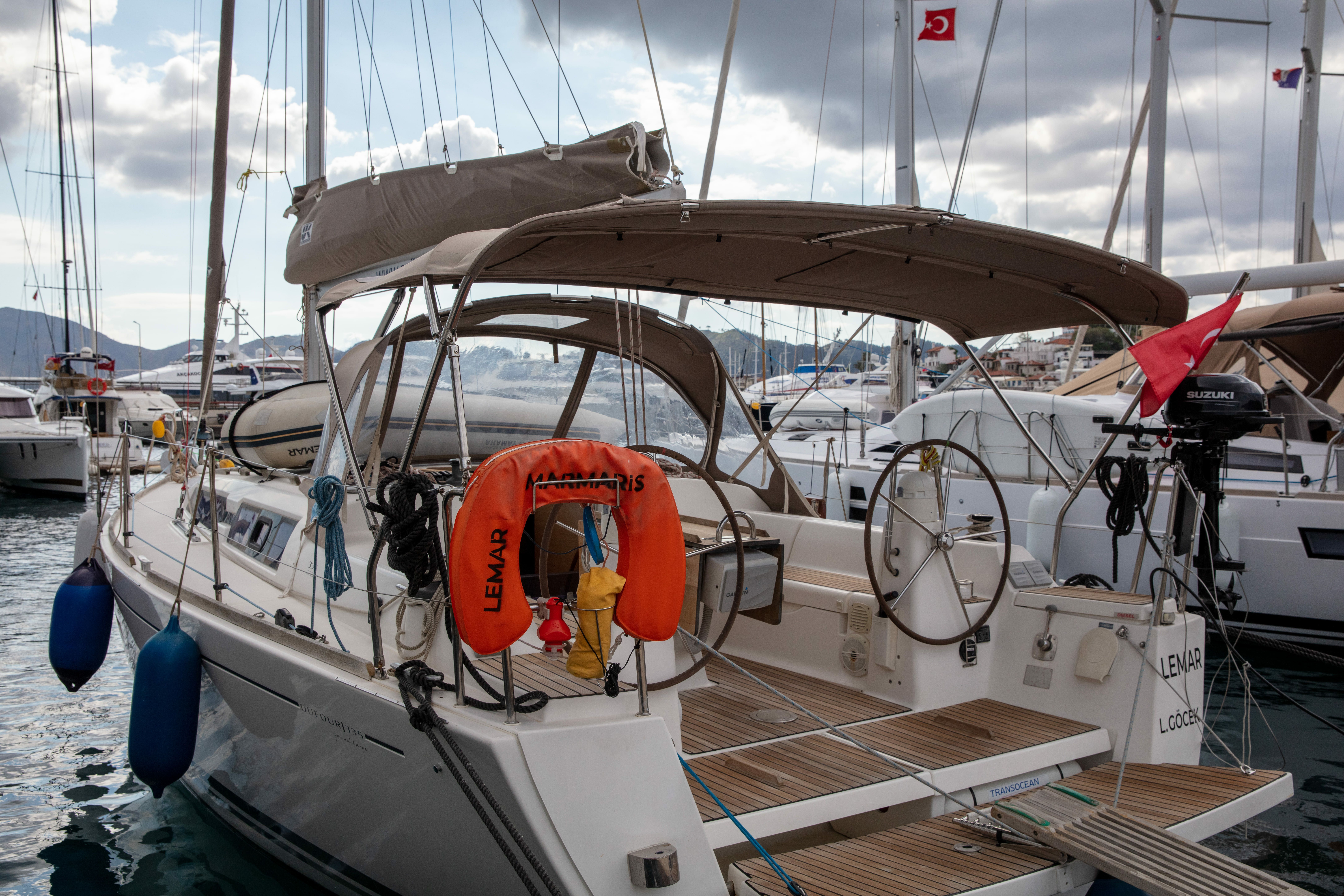 Dufour 335 | Lemar